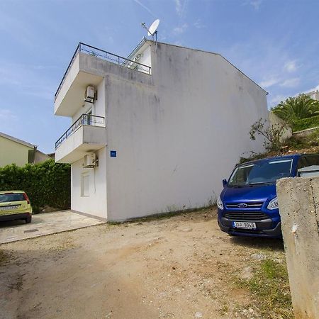 Apartments Zdenka Donji Okrug  Ngoại thất bức ảnh