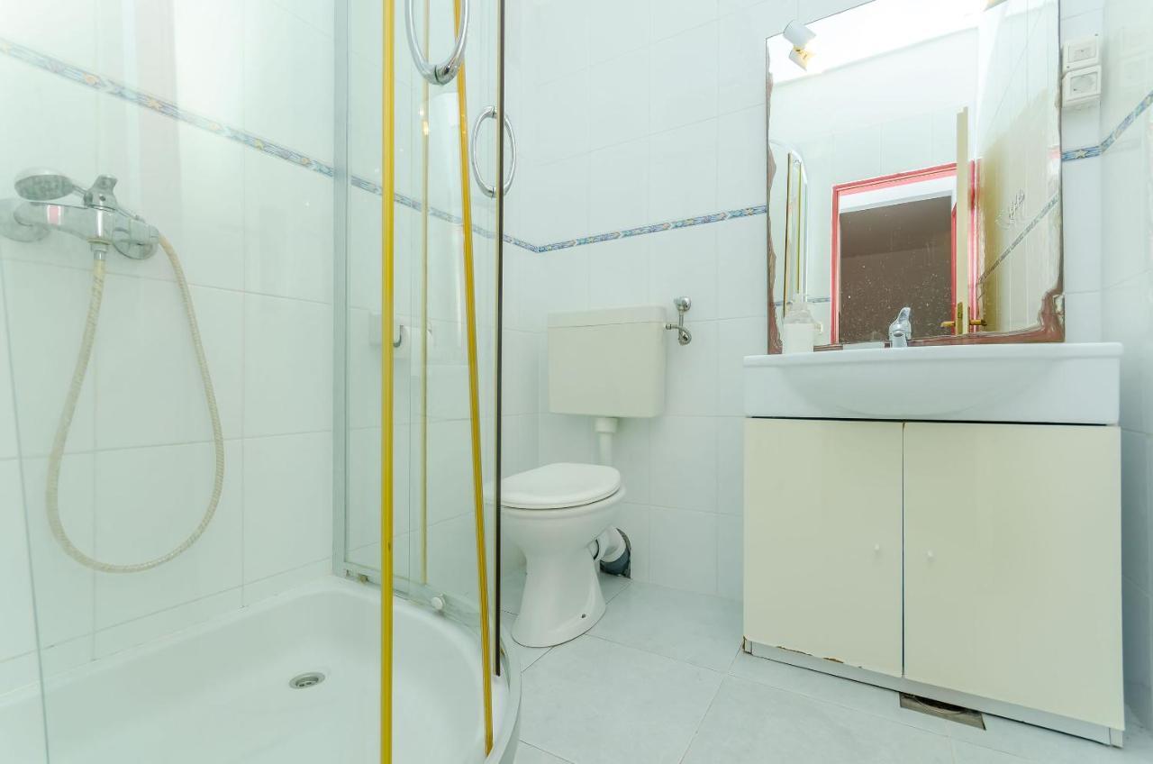 Apartments Zdenka Donji Okrug  Ngoại thất bức ảnh
