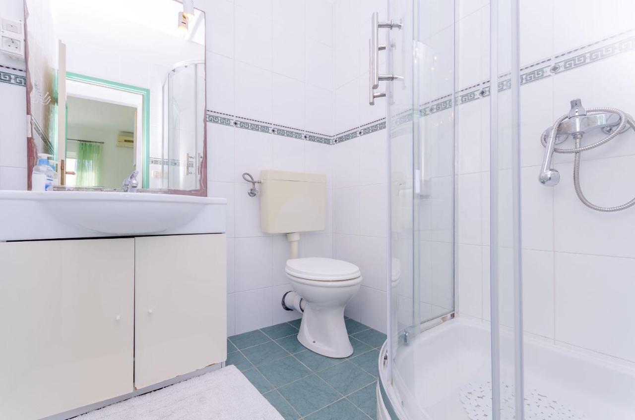 Apartments Zdenka Donji Okrug  Ngoại thất bức ảnh